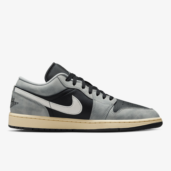 Nike Air Jordan 1 Low SE 