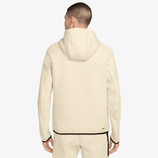 Nike Tech 