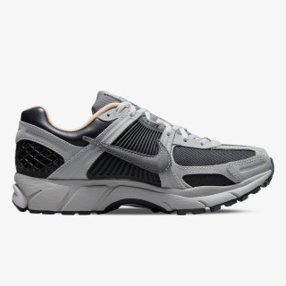Nike NIKE ZOOM VOMERO 5 CN 