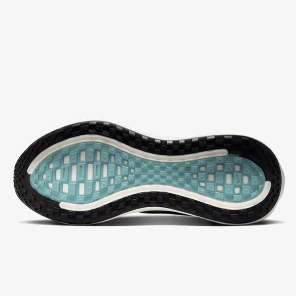Nike Vomero Plus 