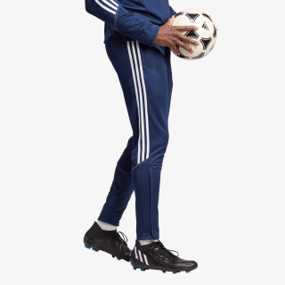 adidas TIRO 23 CLUB 
