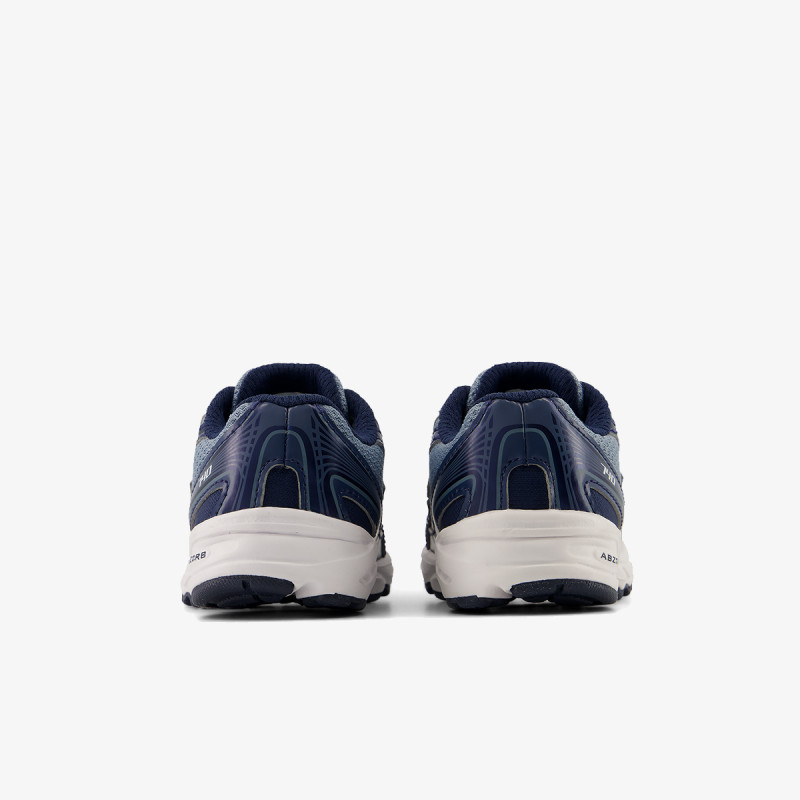 New Balance K 740 