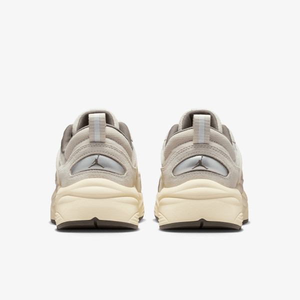 Nike JORDAN TRUNNER O/S 