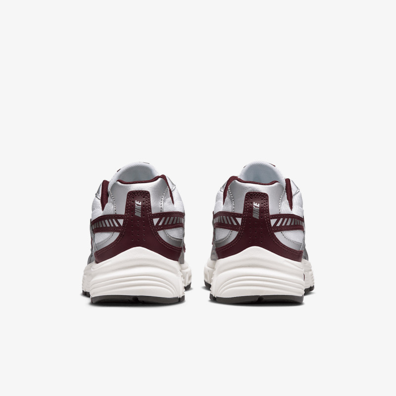 Nike WMNS NIKE INITIATOR CN 