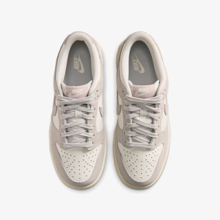 Nike Dunk Low SE 