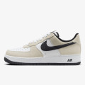 Nike Air Force 1 '07 LV8 