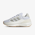 adidas AVRYN_X 