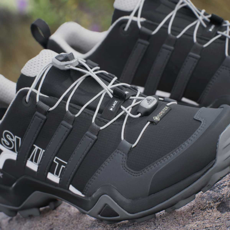 adidas Terrex Swift R2