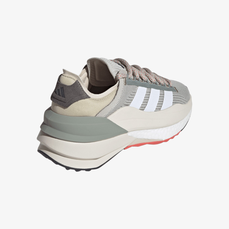 adidas AVRYN_X 