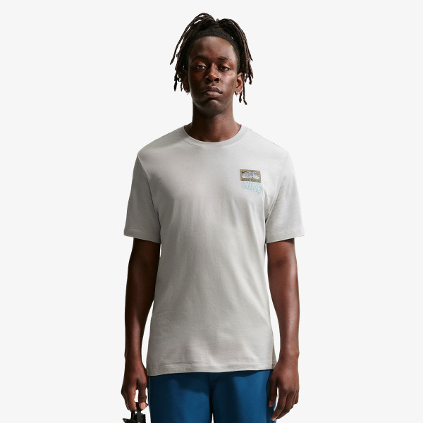 Nike M NK TEE STD TRAIN STICKERS 