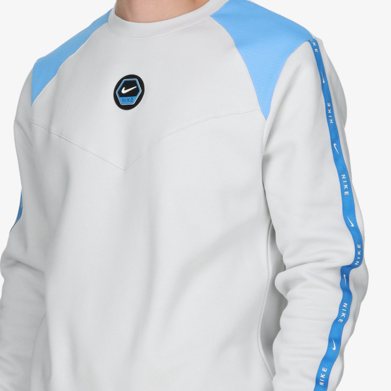 Nike Sportswear 