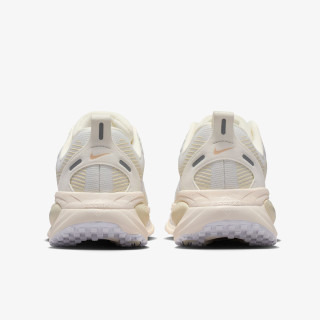 Nike W NIKE VOMERO 18 ESS 