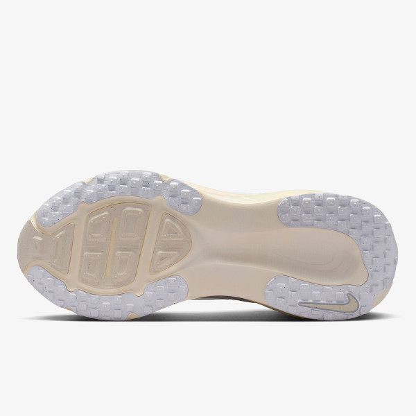 Nike W NIKE VOMERO 18 ESS 