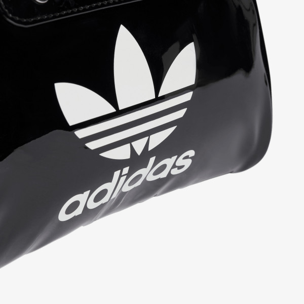 adidas Adicolor