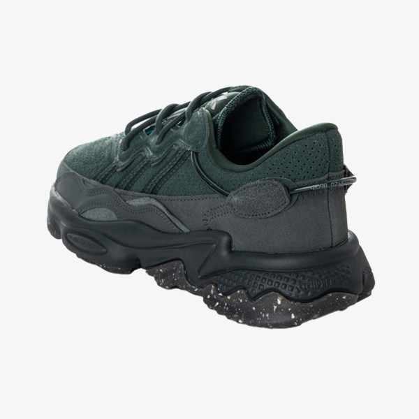 adidas OZWEEGO TR