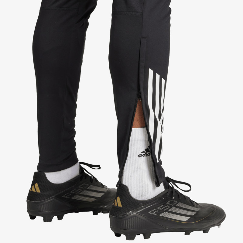 adidas MUFC TR PNT 