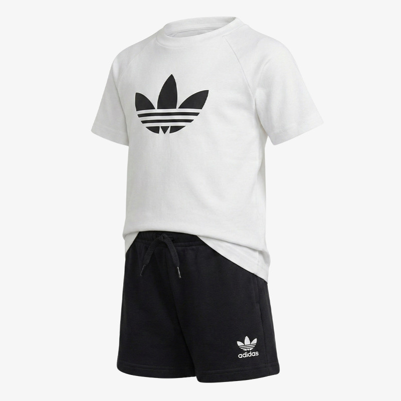 adidas Trefoil 