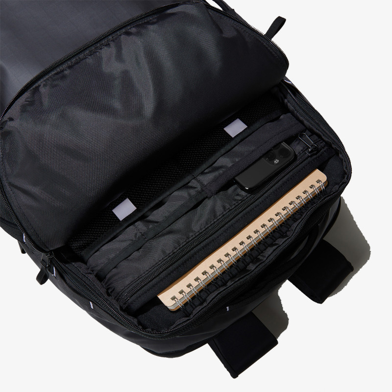 The North Face BASE CAMP VOYAGER TRAVEL PACK 