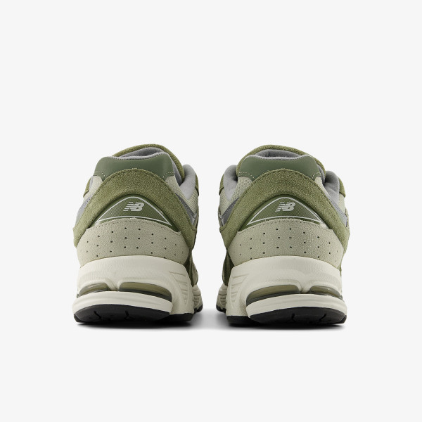 New Balance 2002R