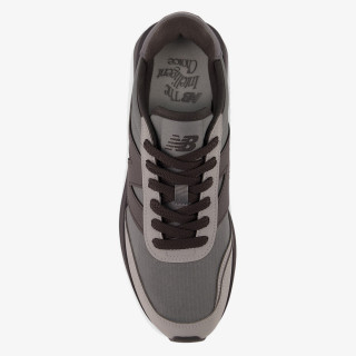 New Balance 370 