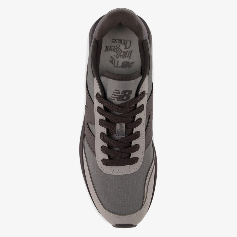 New Balance 370 