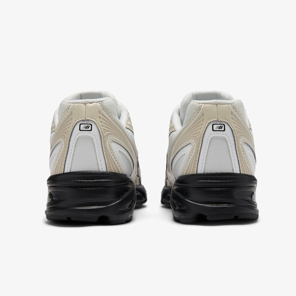 New Balance 740 