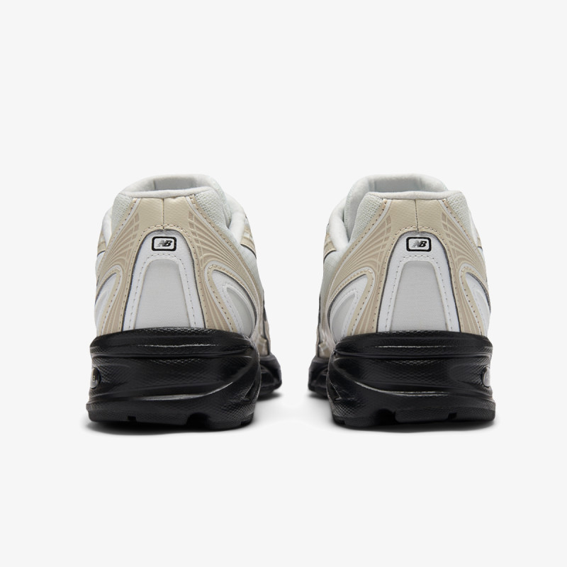 New Balance 740 