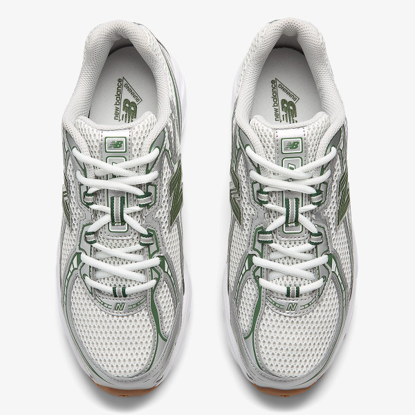 New Balance 740 
