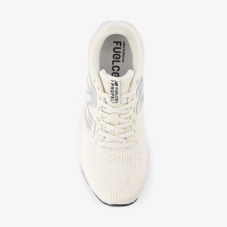 New Balance W FC PROPEL 