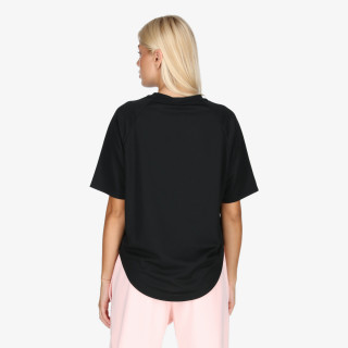 New Balance NB Athletics Amplified V Neck Tee 